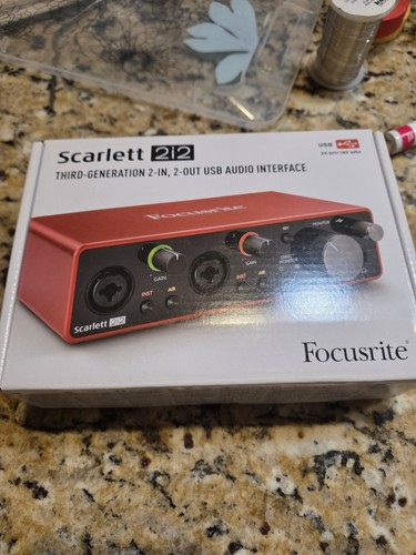 Focusrite scarlett 2i2 - scarlett,