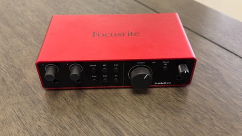 Focusrite scarlett 2i2 - 2i2, 4th