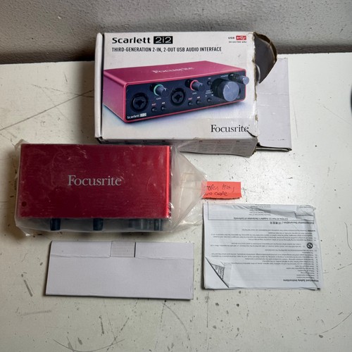 Focusrite scarlett 2i2 - focusrite, 3rd
