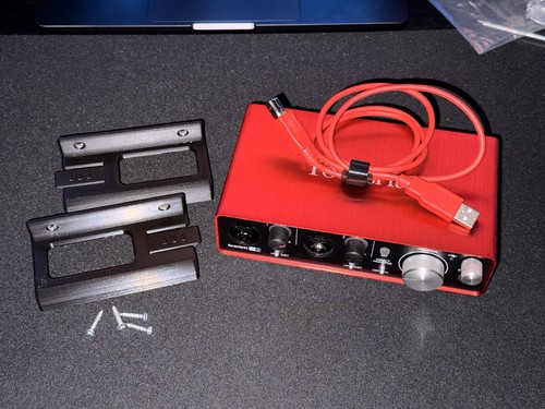 Focusrite scarlett 2i2 - focusrite,