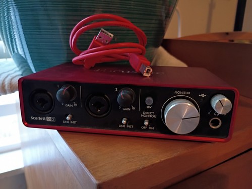 Focusrite scarlett 2i2 - 2nd, gen