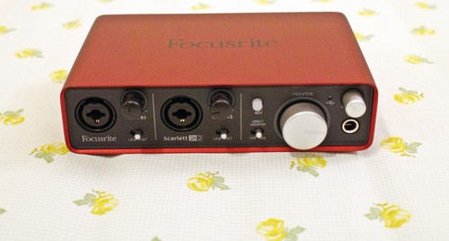 Focusrite scarlett 2i2 usb - scarlett,