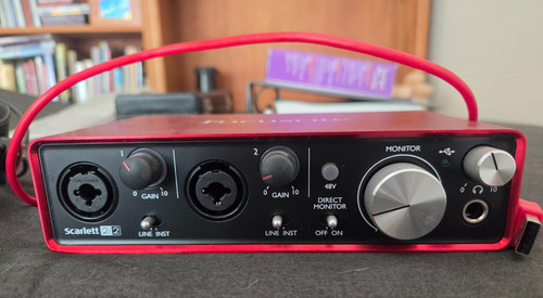 Focusrite scarlett 2i2 1st - focusrite,