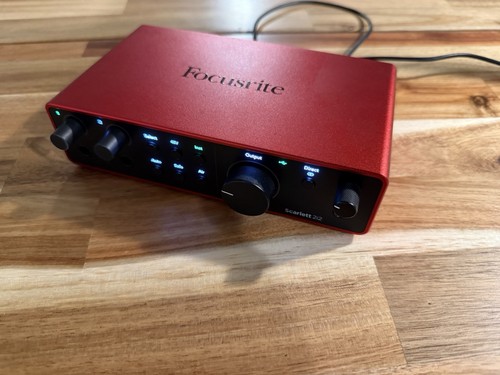 Focusrite scarlett 2i2 4th - focusrite,