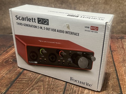 Focusrite scarlett 2i2 - 2i2, third