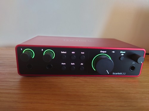 Focusrite scarlett 2i2 - 2i2, 4th