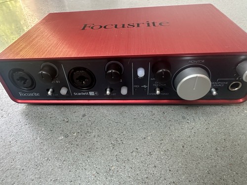 Focusrite scarlett 2i4 - scarlett, usb
