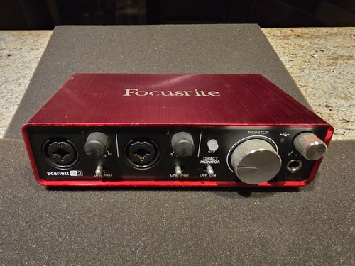 Focusrite scarlett 2i2 2nd - scarlett,
