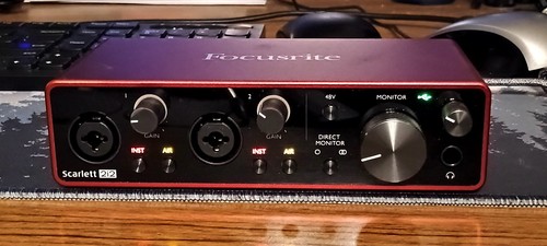 Focusrite scarlett 2i2 - focusrite,